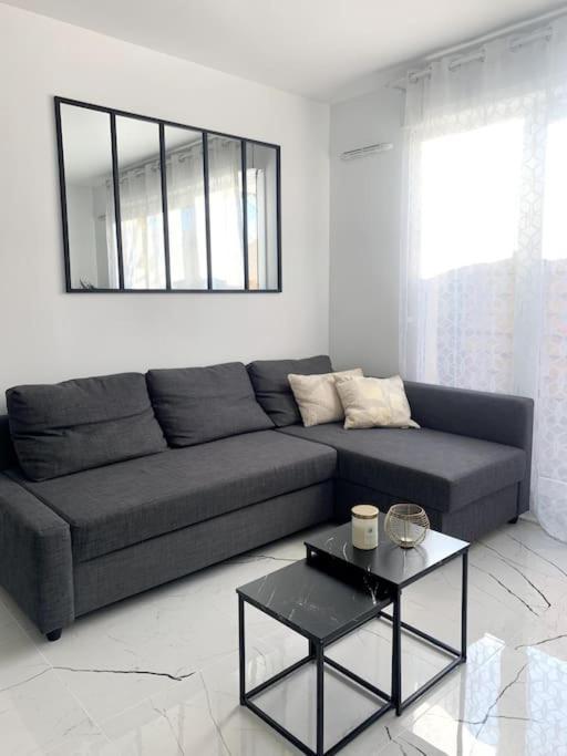 Grand F3 A 30Mn De Paris - Terrasse + Parking Prive Apartman Saint-Ouen-l'Aumone Kültér fotó