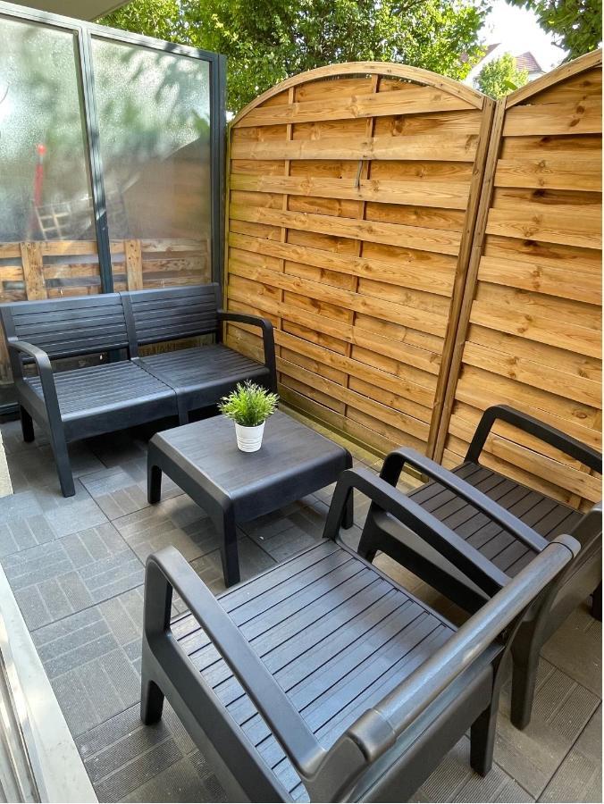 Grand F3 A 30Mn De Paris - Terrasse + Parking Prive Apartman Saint-Ouen-l'Aumone Kültér fotó